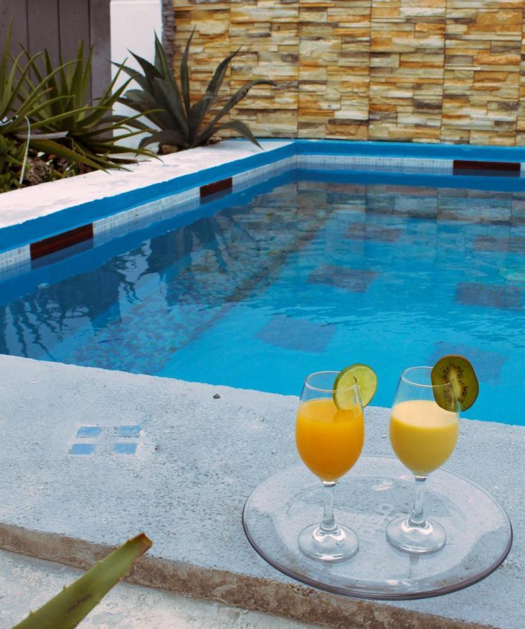 Rooms In Cancun Airport Exterior foto