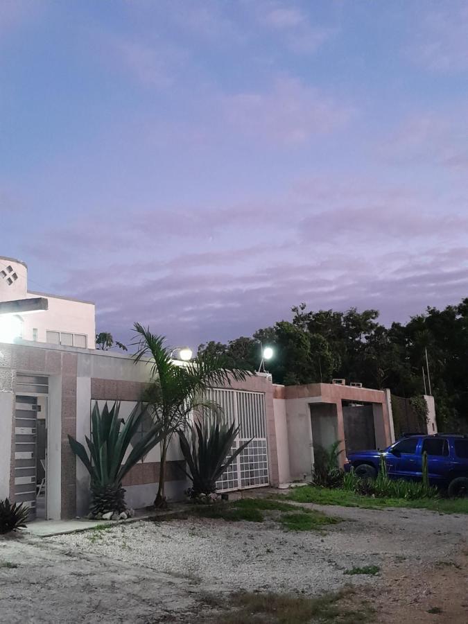 Rooms In Cancun Airport Exterior foto